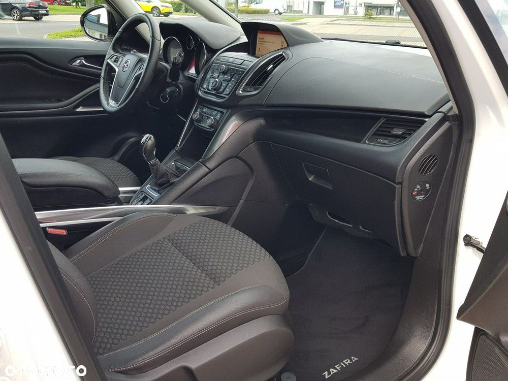 Opel Zafira 1.6 T SIDI Cosmo S&S - 16