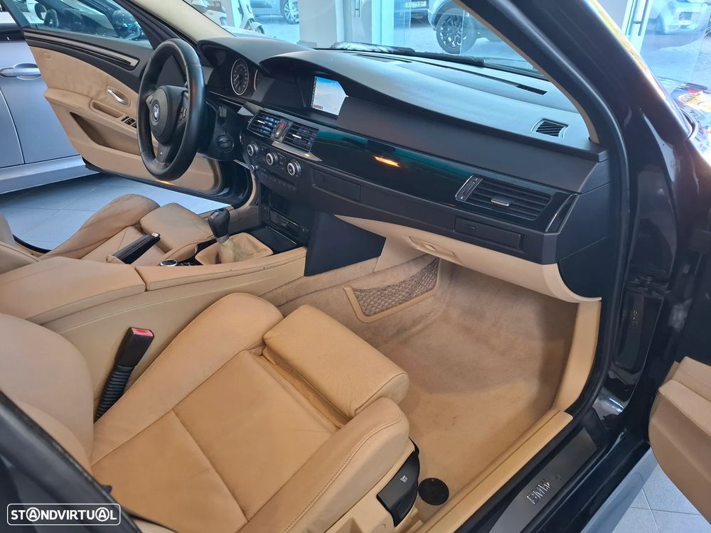BMW 520 Gran Turismo - 12
