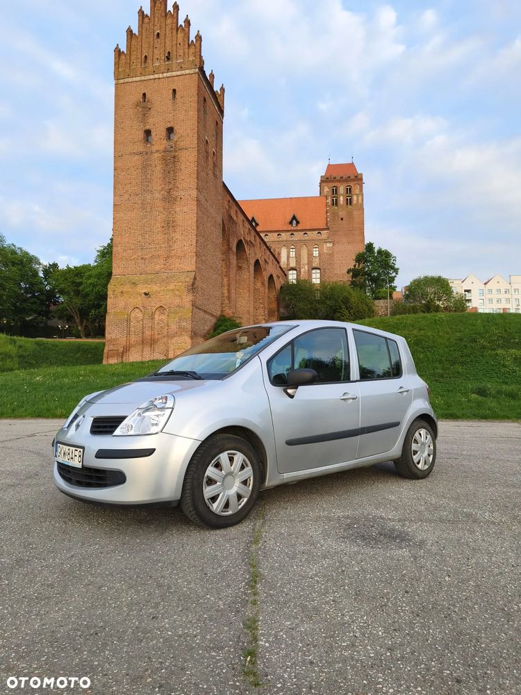 Renault Modus - 1
