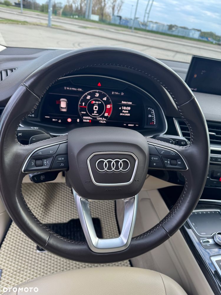 Audi Q7 3.0 TFSI Quattro Tiptronic - 10