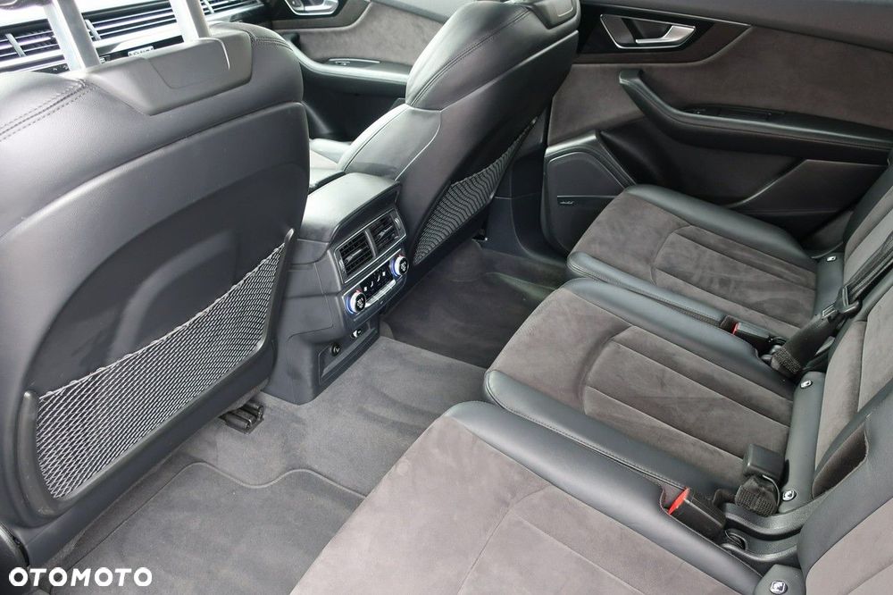 Audi Q7 - 10