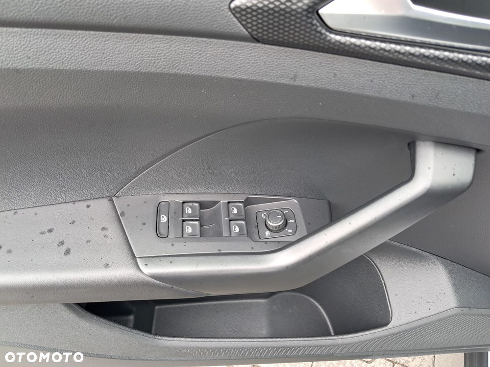 Volkswagen T-Cross 1.0 TSI Life - 24