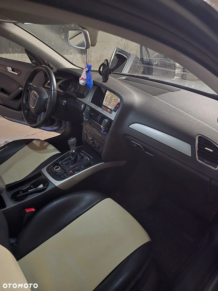 Audi A4 Avant - 15
