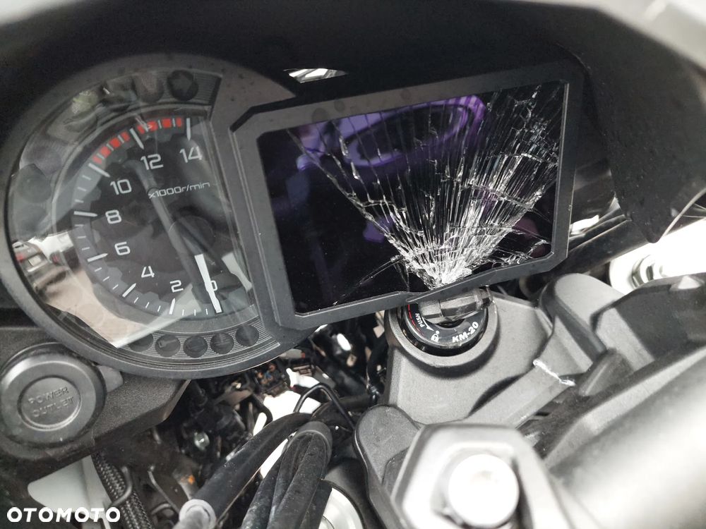 Kawasaki Versys 1000 - 9