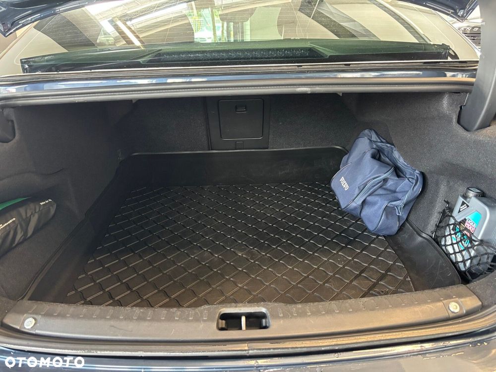 Volvo S90 - 33