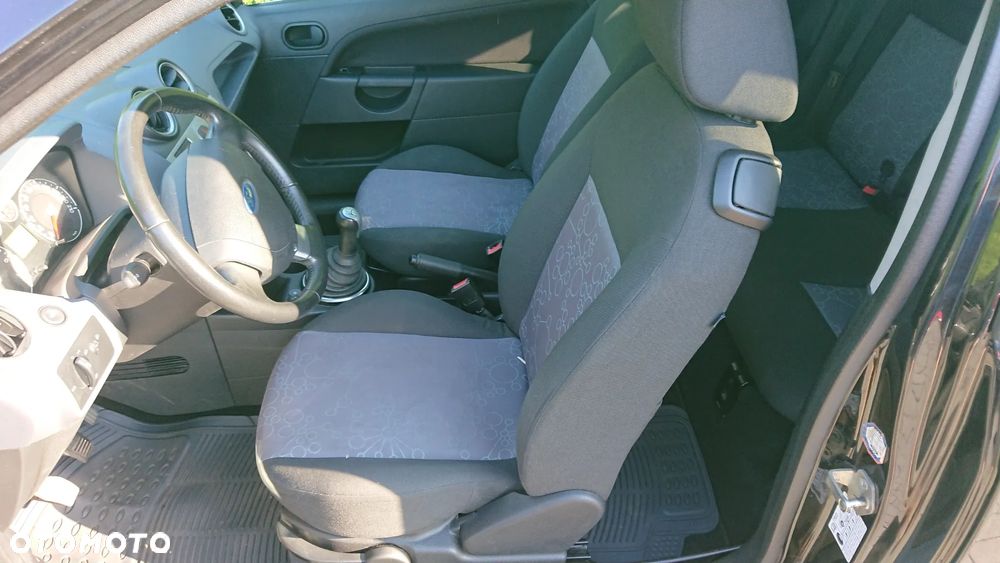 Ford Fiesta 1.4 Ambiente - 7