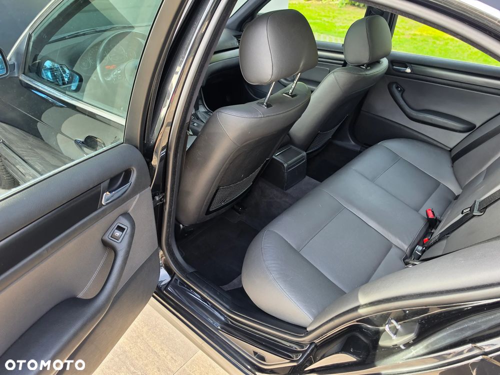 BMW Seria 3 325i - 13