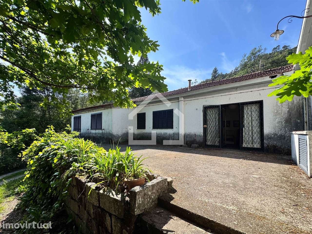 Moradia T4 - Acesso ao Rio Cávado - Grande imagem: 2/26