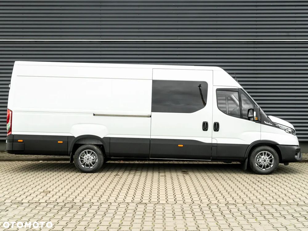 Iveco Daily 35S18HV brygadówka - 4