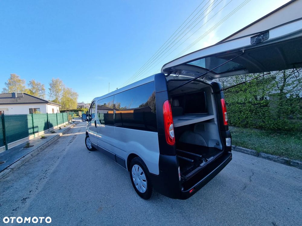 Opel Vivaro L2H1 2.9t - 18