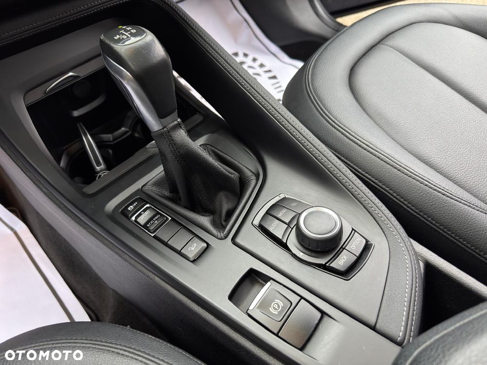 BMW X1 xDrive28i xLine - 22