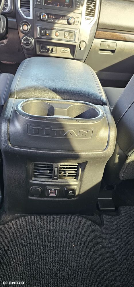 Nissan Titan ver-5-6-v8-se-crew-cab - 15