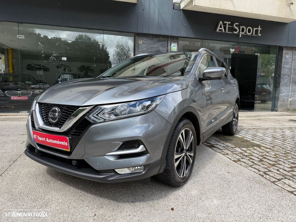 Nissan Qashqai 1.5 dCi N-Connecta J18+Led - 32