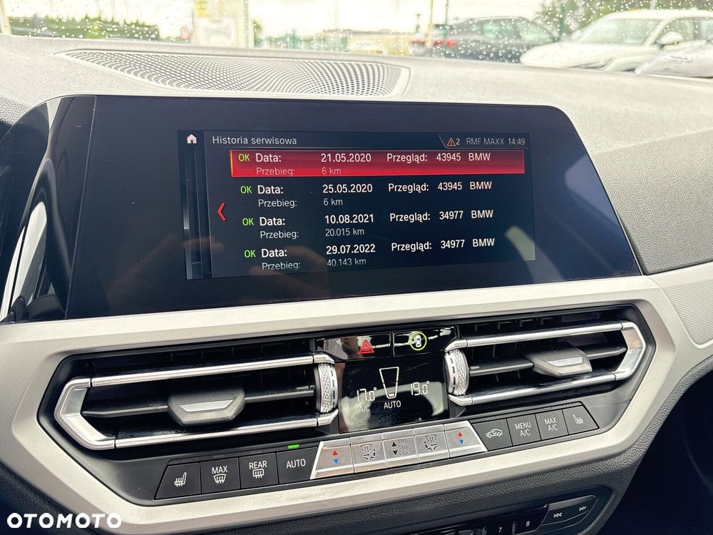 BMW Seria 3 318i - 26