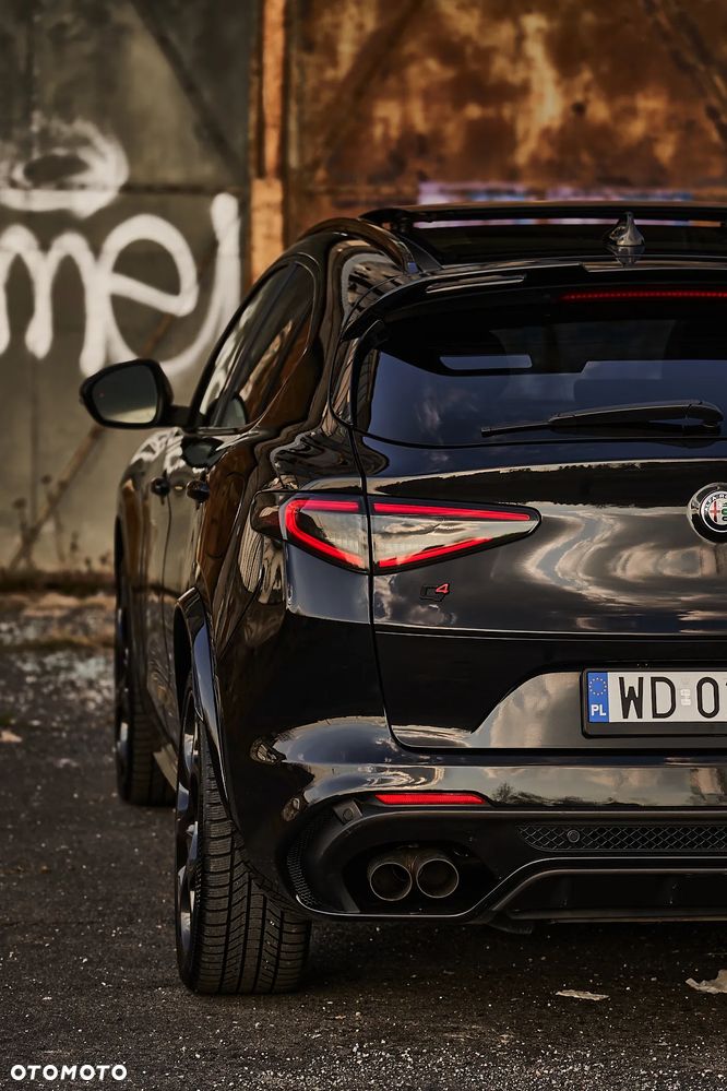 Alfa Romeo Stelvio 2.0 Turbo TI Q4 - 14