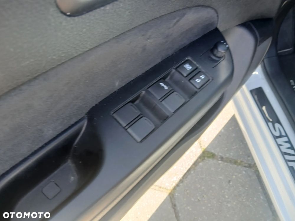 Suzuki Swift 1.2 Dualjet Comfort - 31