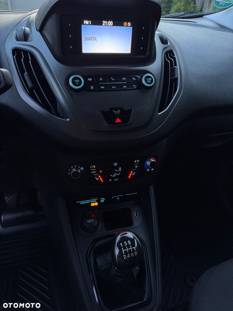 Ford Transit Courier - 7