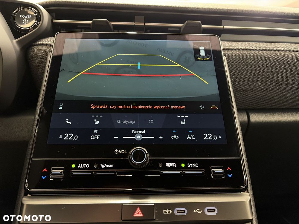 Lexus LBX 1.5 Hybrid - 18