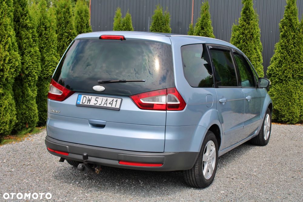 Ford Galaxy 2.0 Champions Edition - 16