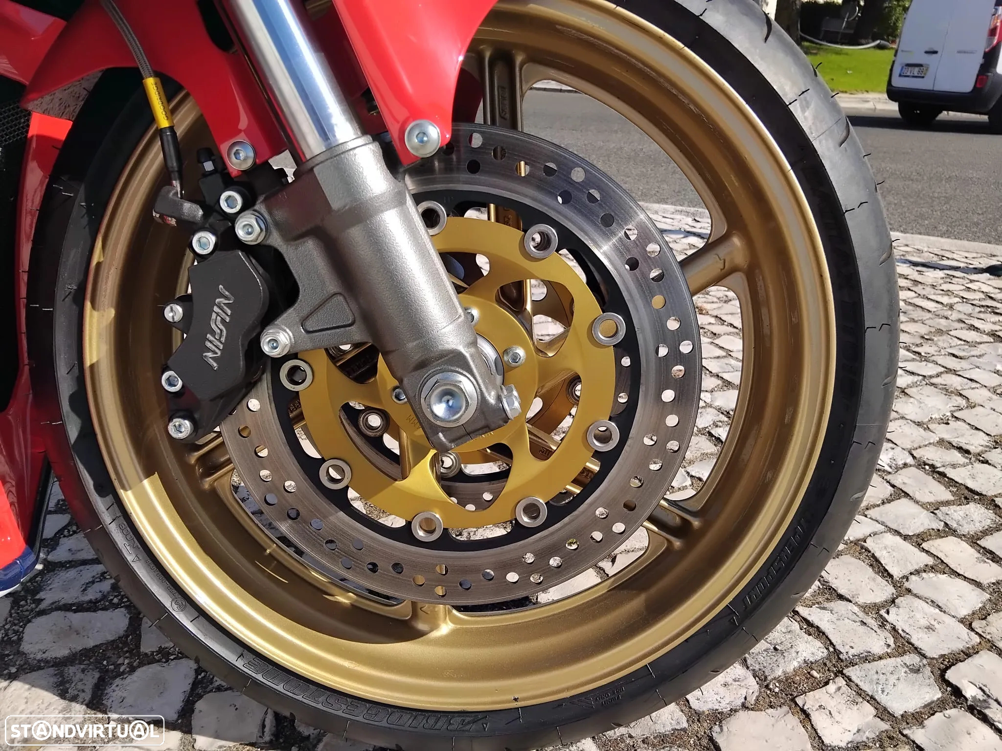 Honda RVF - 13