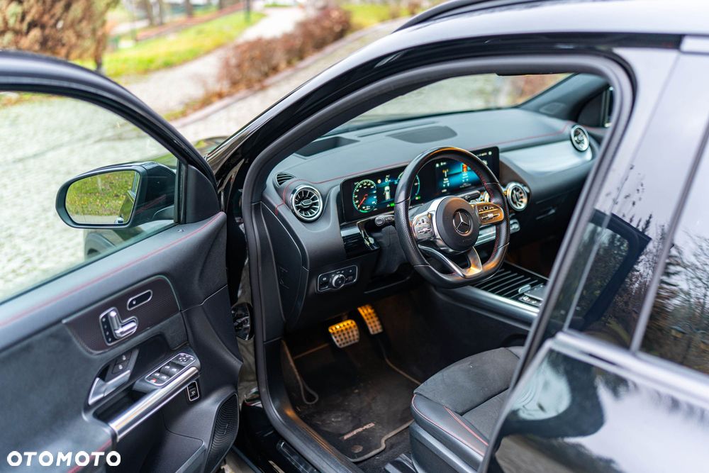 Mercedes-Benz EQA 250+ 70.5kWh AMG Line - 10