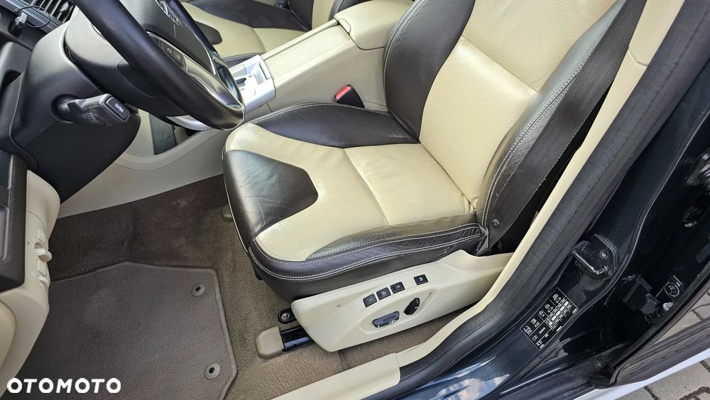 Volvo XC 60 - 29