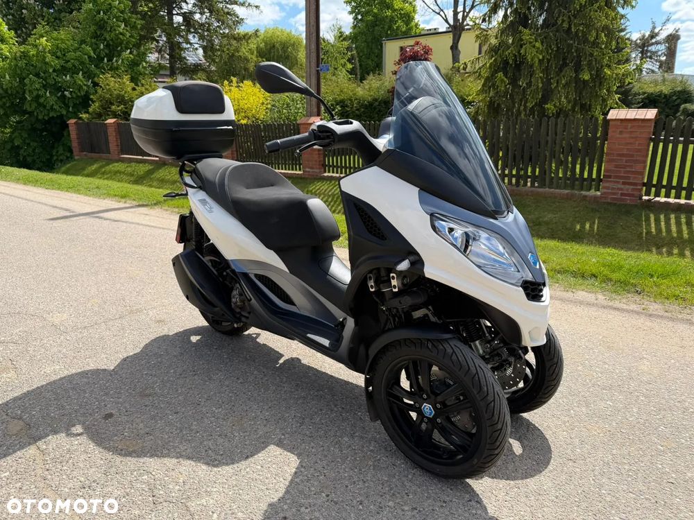 Piaggio MP-3 - 6