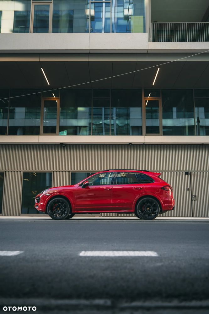 Porsche Cayenne GTS - 1