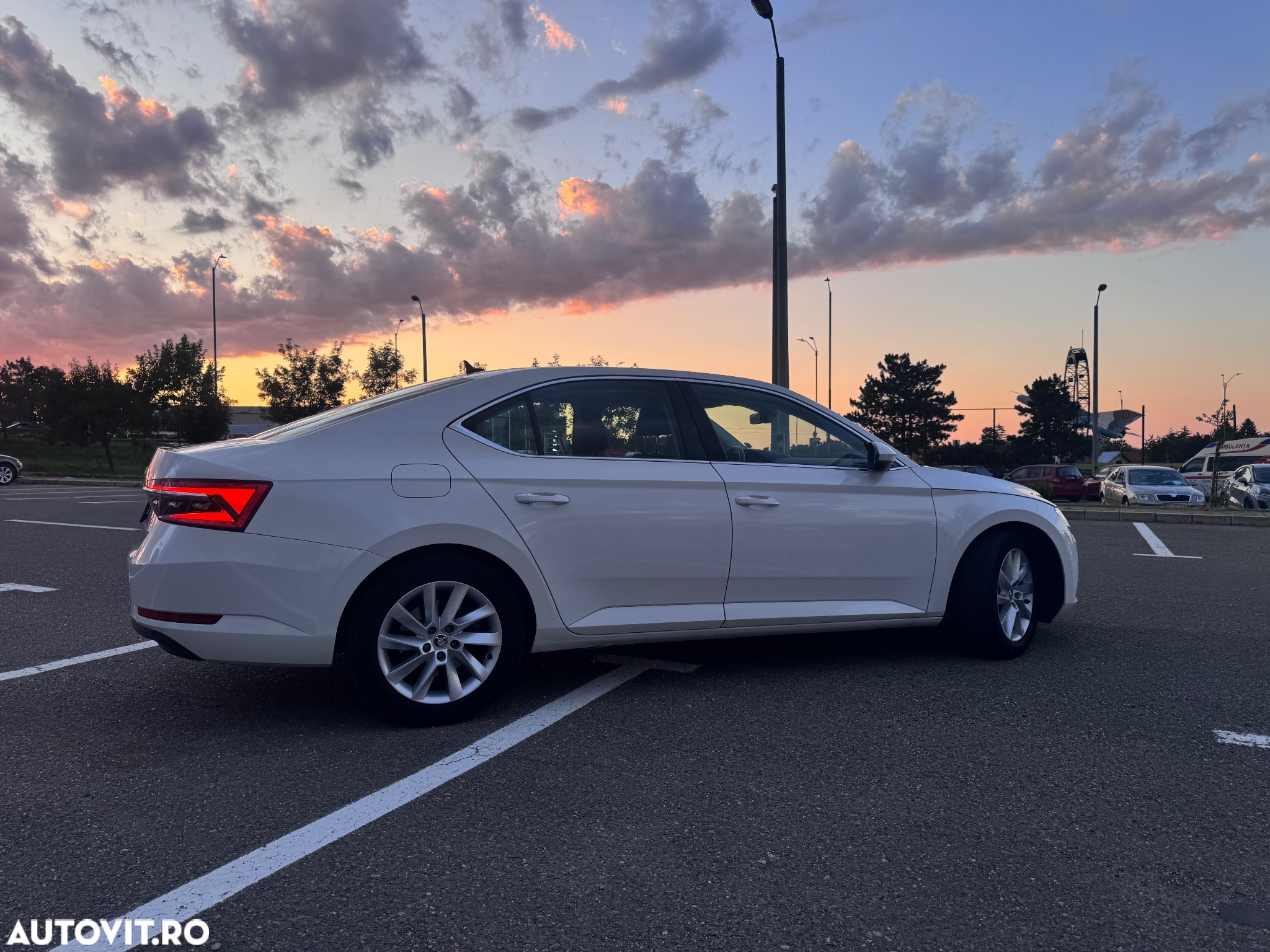 Skoda Superb 2.0 TDI Style - 5