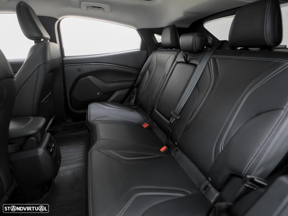 Ford Mustang Mach-E Alargada - 12