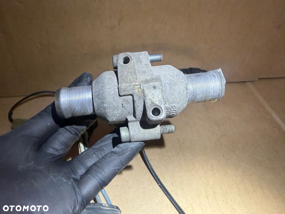 Podgrzewacz płynu chłodzącego Nissan Renault 1355163 - 3