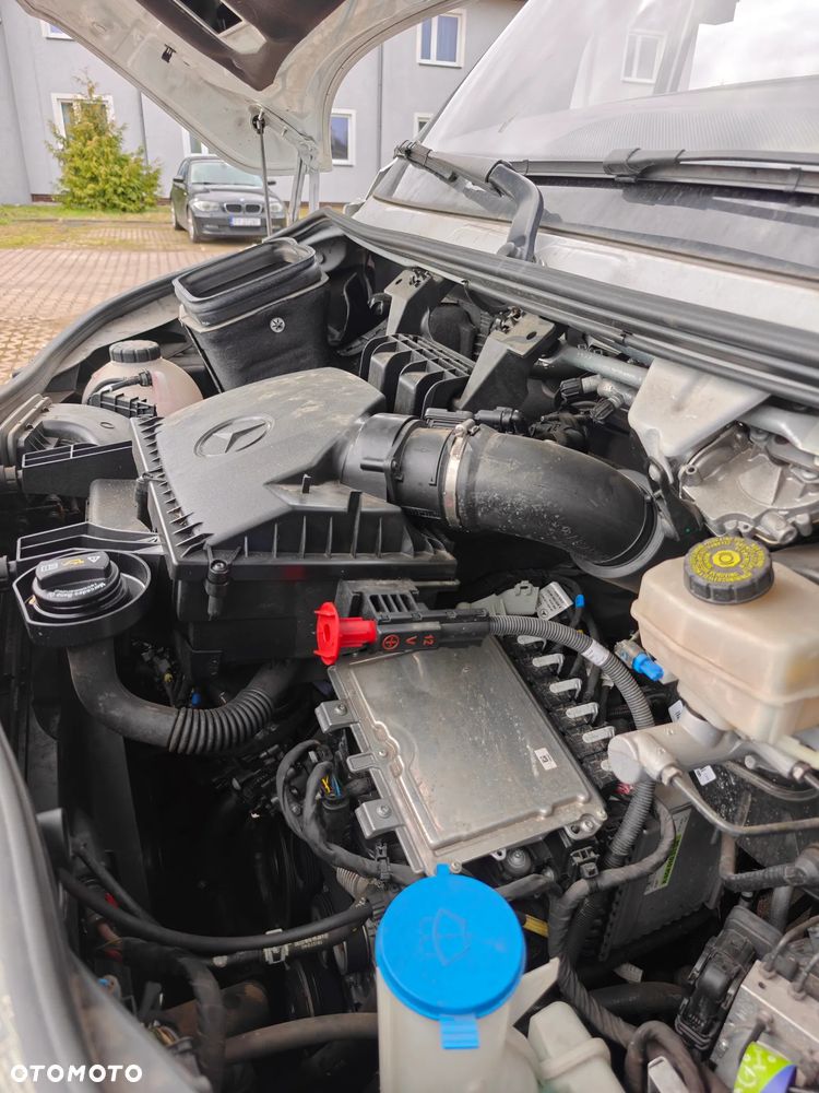 Mercedes-Benz Sprinter - 8