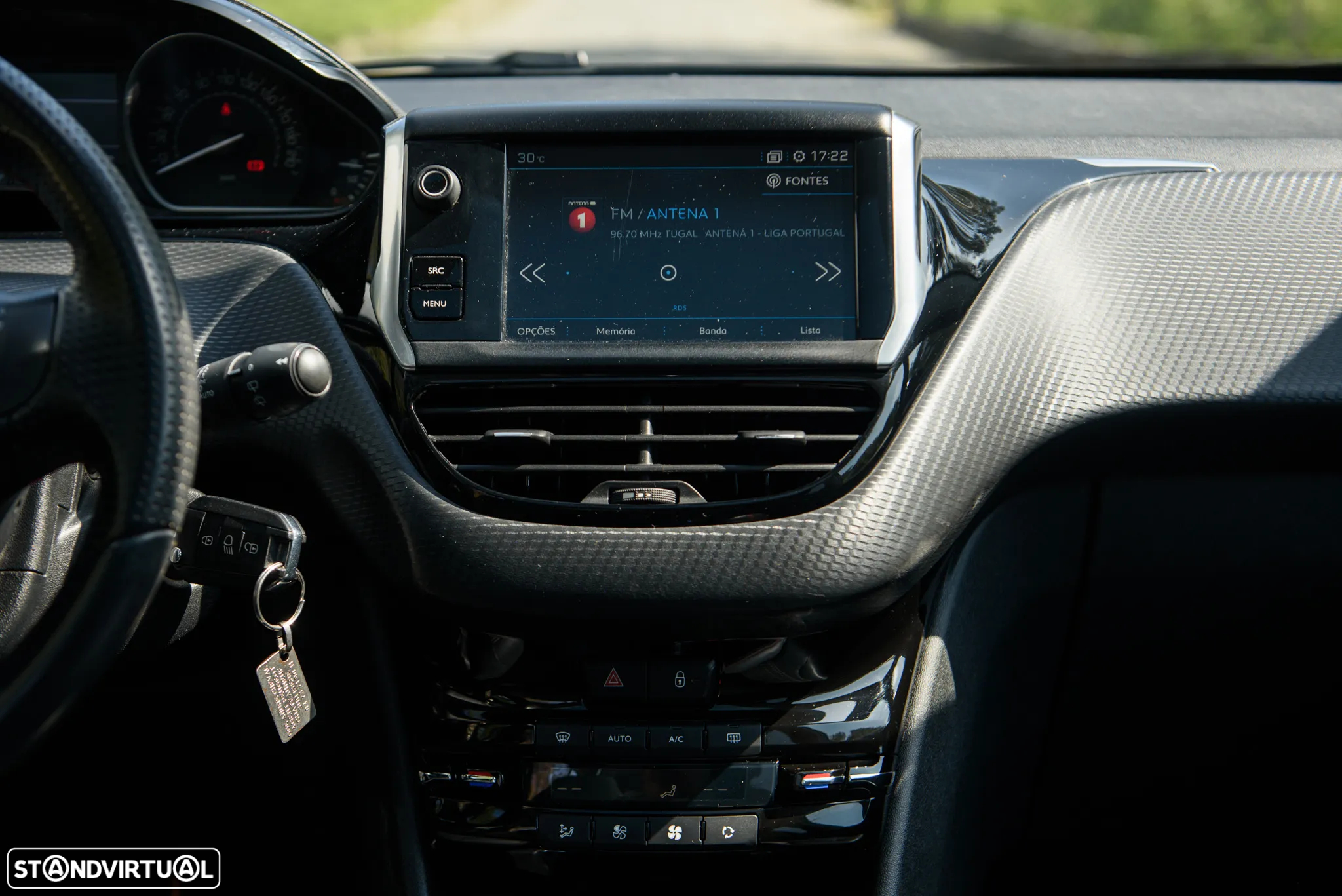 Peugeot 208 1.2 PureTech GT Line - 41