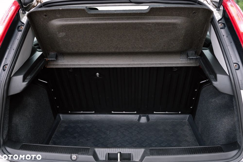 Fiat Punto 1.4 Easy S&S - 12