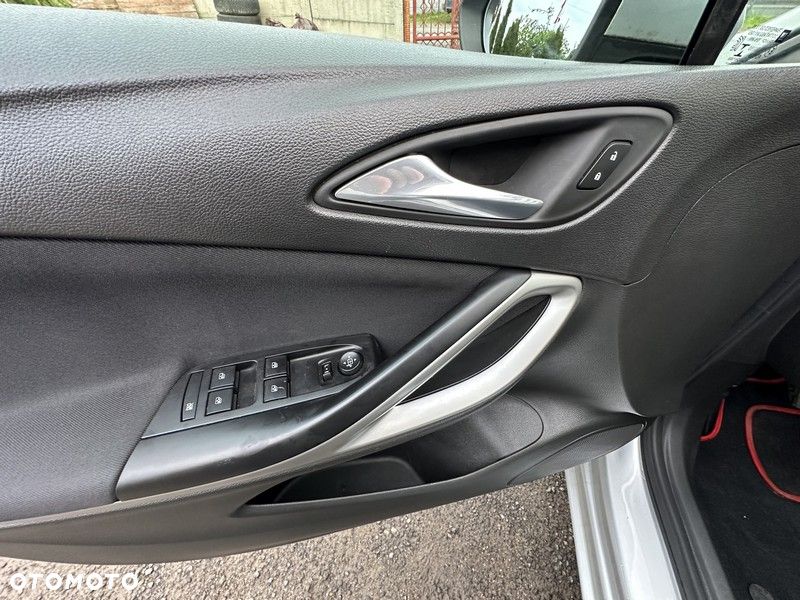 Opel Astra 1.2 T Elegance S&S - 16