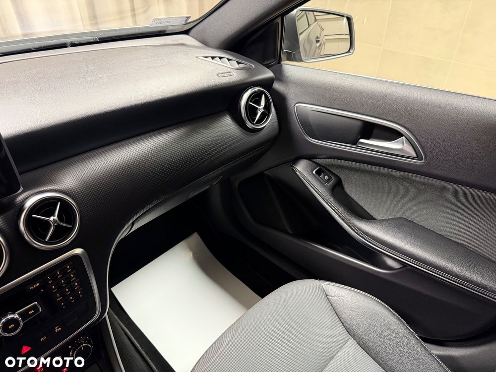 Mercedes-Benz Klasa A 200 d Style - 22