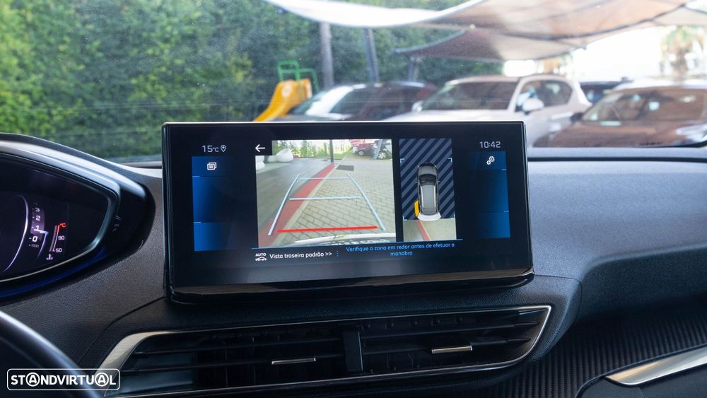 Peugeot 3008 1.5 BlueHDi Allure EAT8 - 8