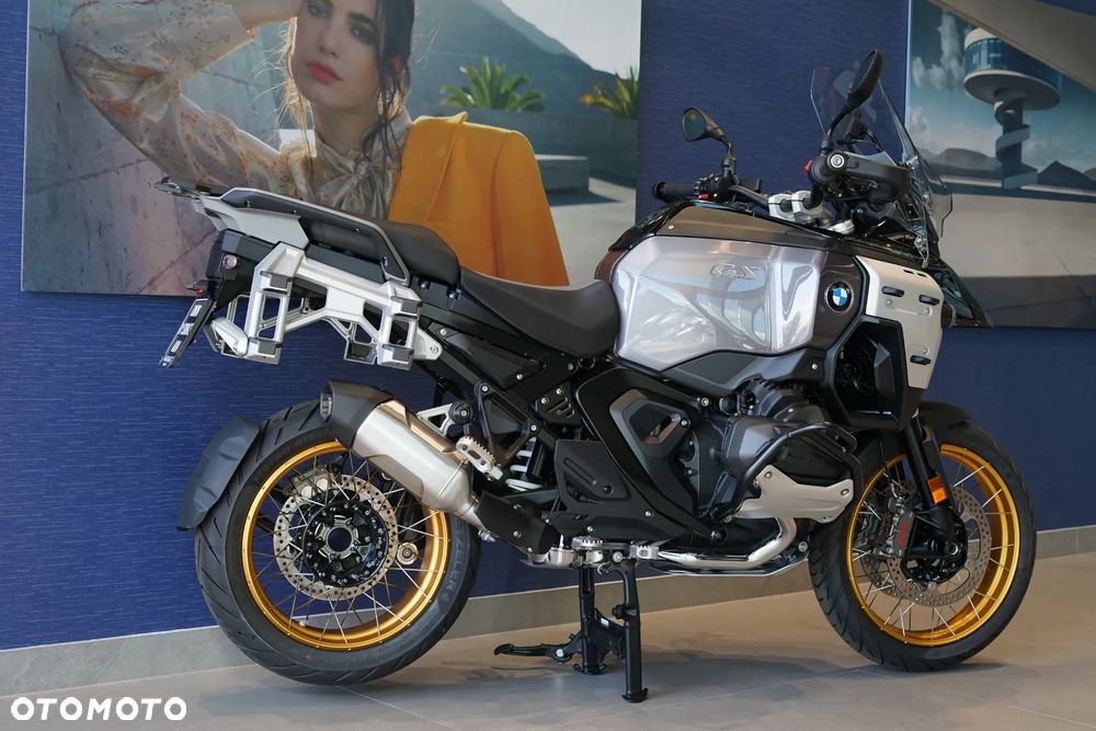 BMW R - 8