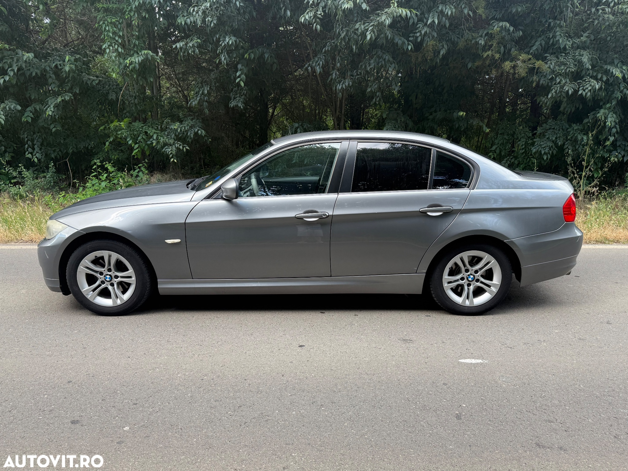 BMW Seria 3 318d - 3