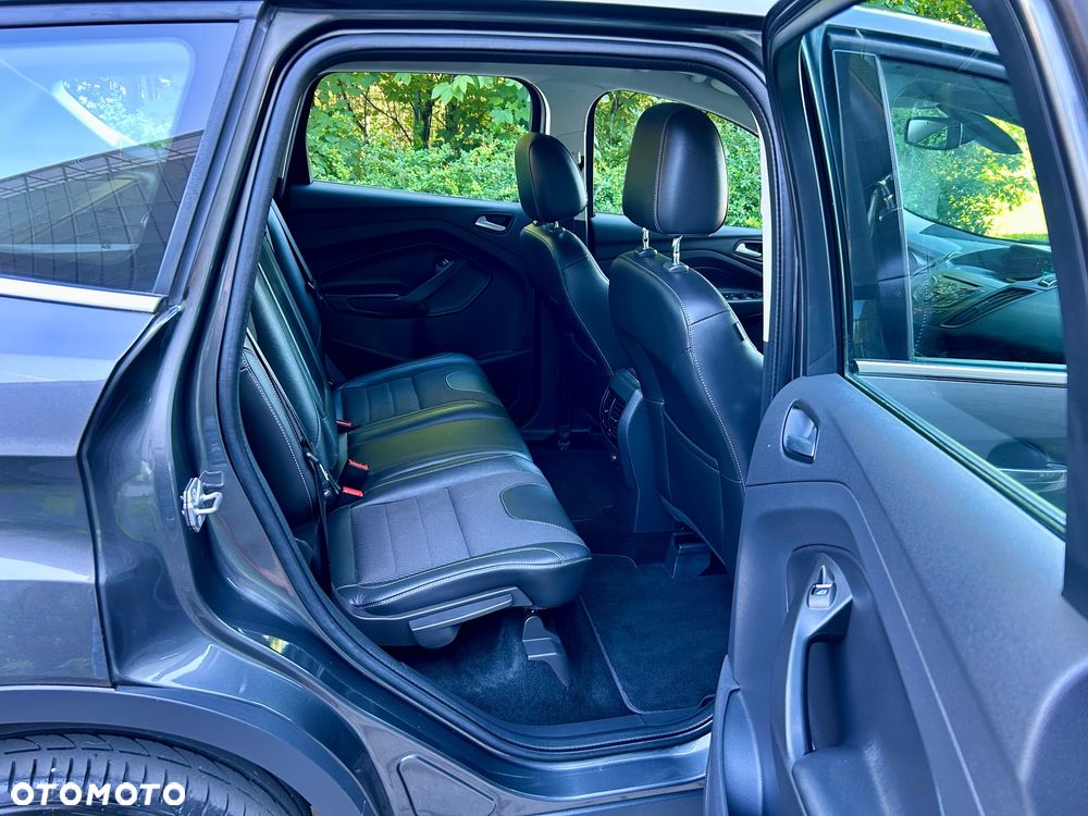 Ford Kuga 1.5 EcoBoost 2x4 Titanium - 17