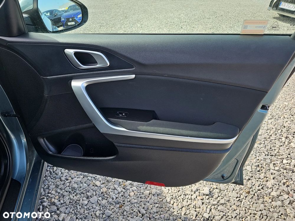 Kia Ceed 1.5 T-GDI M DCT - 21