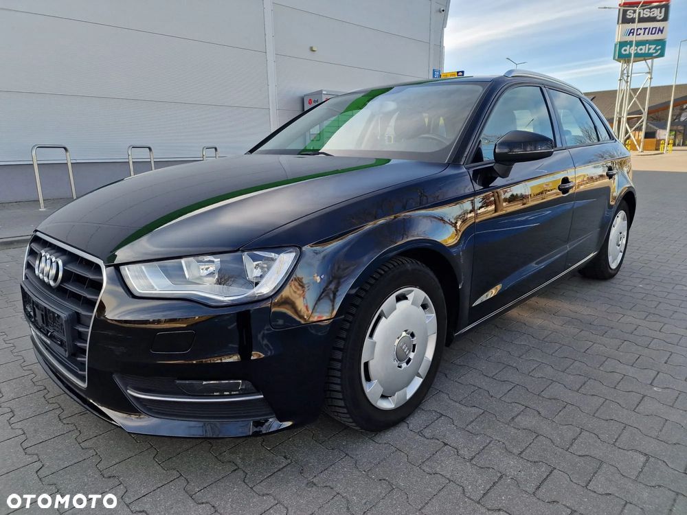 Audi A3 Sportback 1.4 TFSI Attraction - 2