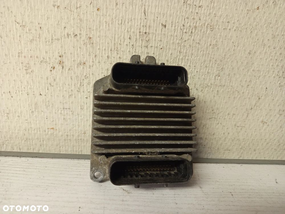 KOMPUTER ECU OPEL ASTRA 1.6 X16XEL 09355929 - 1