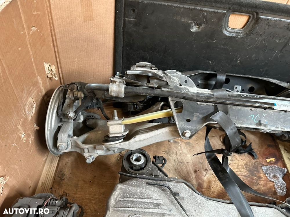 Punte spate VOLVO XC 60 ,4x2 ,an 2019-2023 - 6