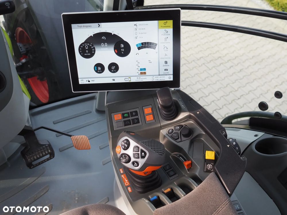 Claas Axion 850 CEBIS - 8