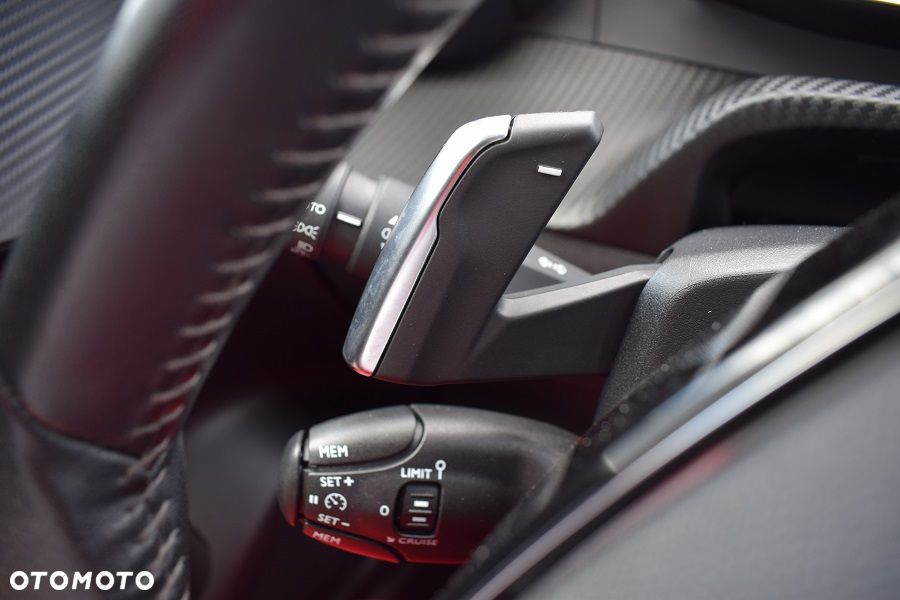 Peugeot 2008 PureTech 130 Stop&Start EAT6 Allure - 24