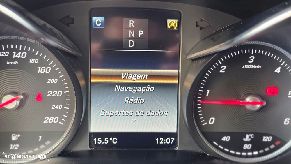 Mercedes-Benz GLC 250 d 4Matic 9G-TRONIC AMG Line - 27