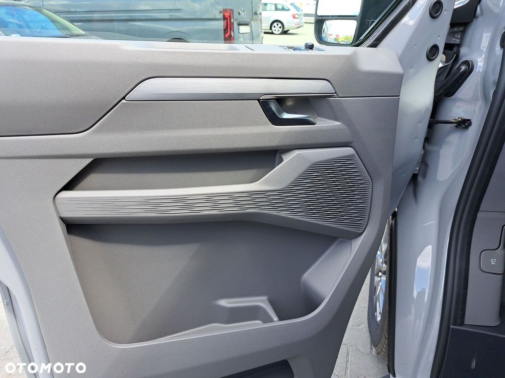 Volkswagen Transporter - 11