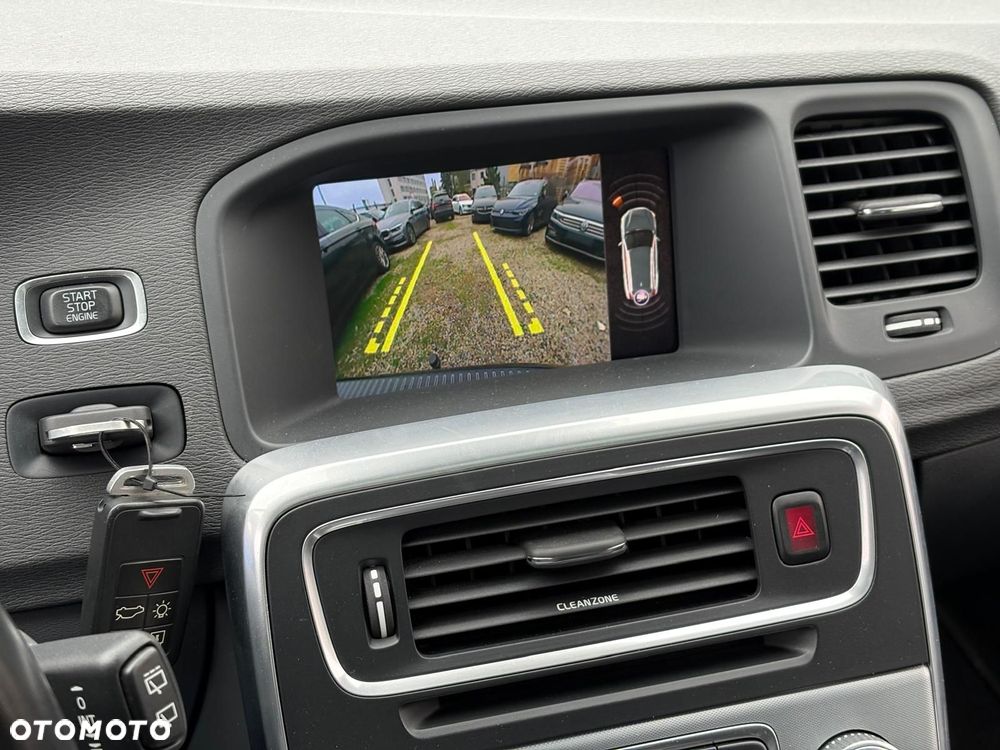 Volvo V60 D3 Summum - 21