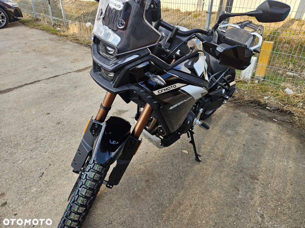 CFMoto MT - 8